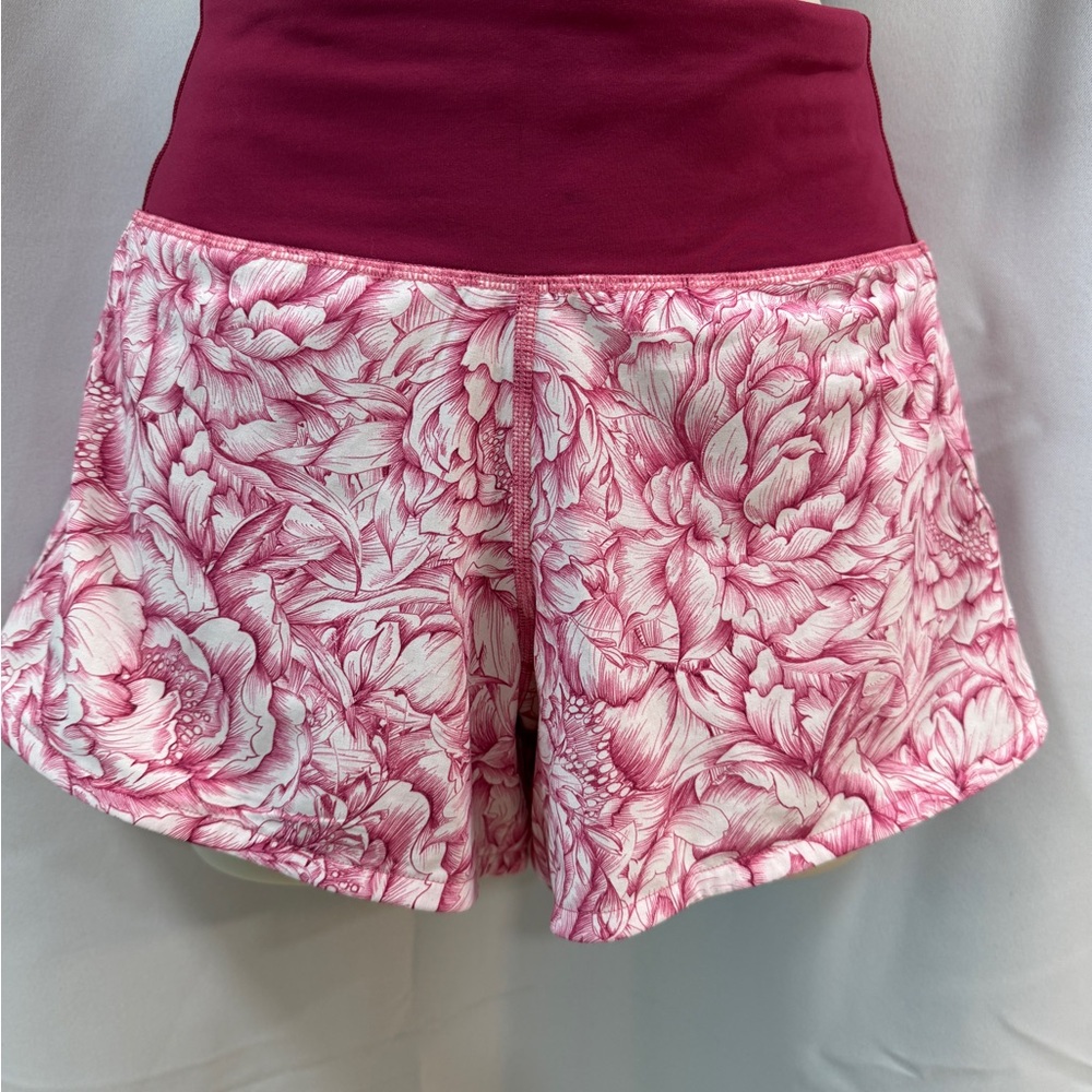 Lululemon dark Pink floral lined Women's Shorts size 8
